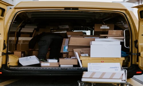 Loading and unloading service by packers and movers